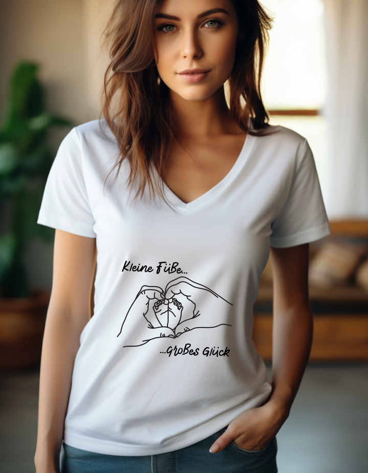 T-Shirt V-Ausschnitt - Kleine Füße